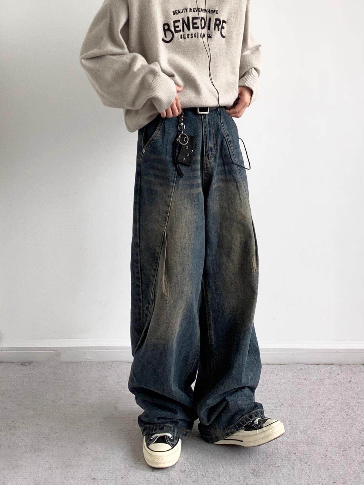 Kei Vintage Wash Wide-Leg Jeans