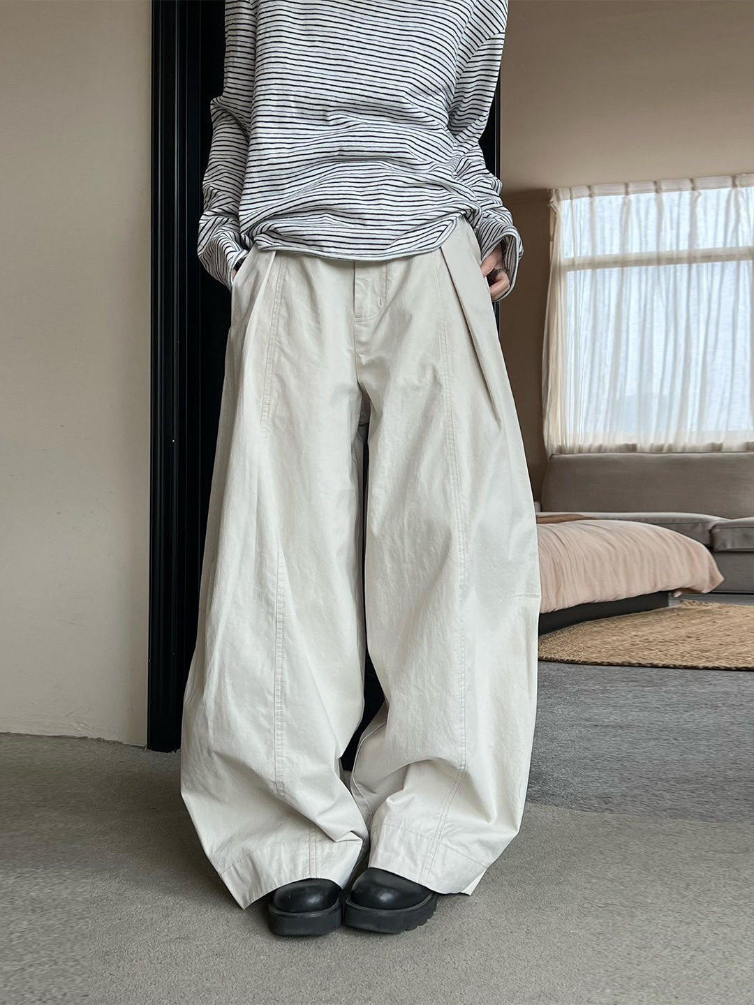 Sora Curved-Leg Cotton Trousers