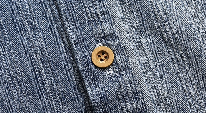 Aozora – Überhemd aus verblasstem Denim
