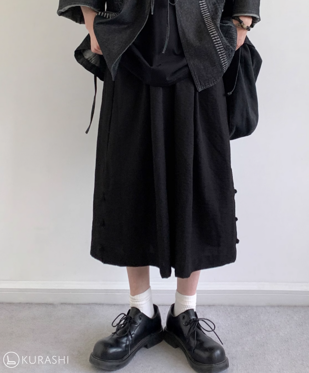 Shinkō Wide-Leg Cropped Pants