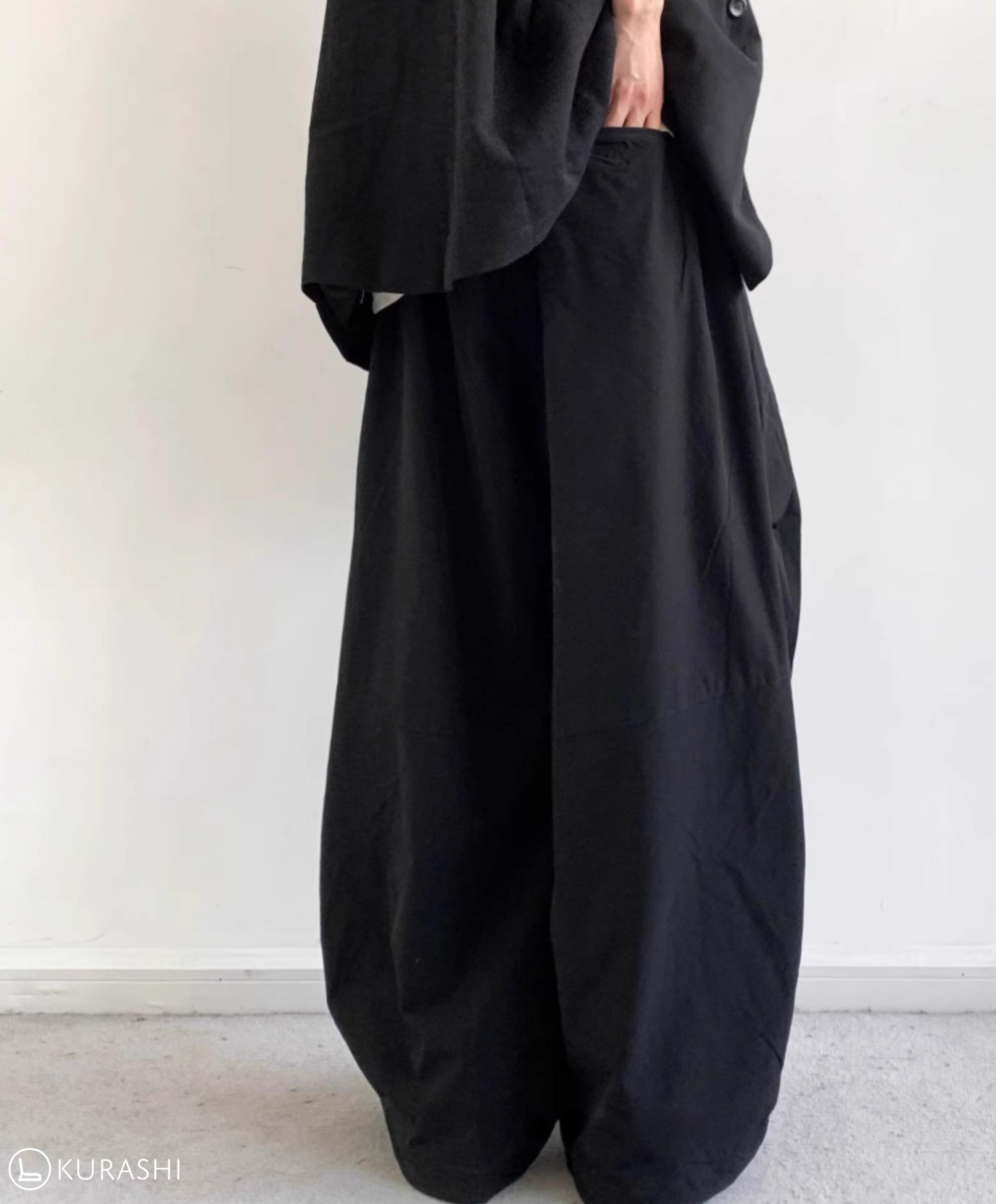 Kuronami Wide-Leg Trousers