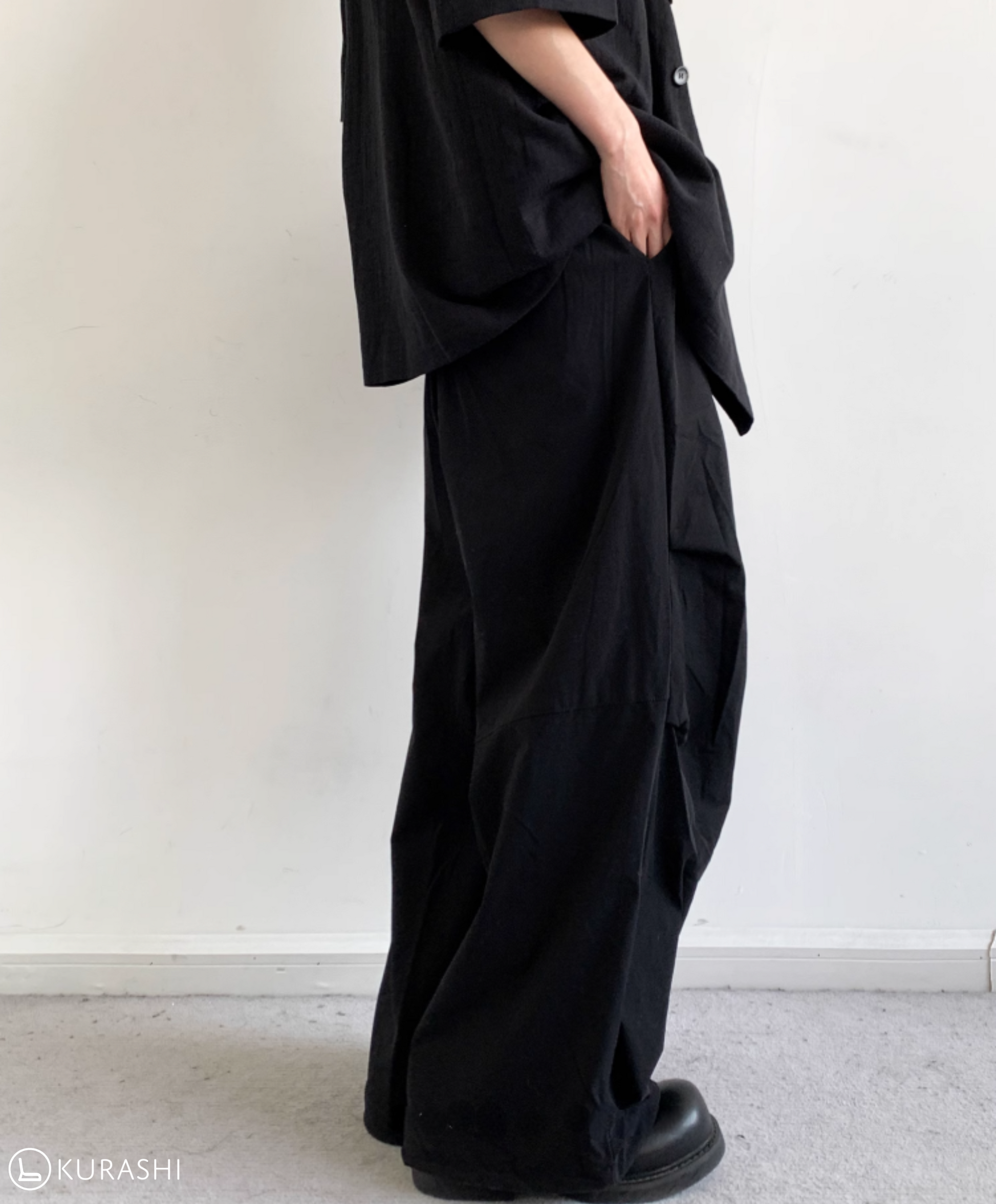 Kuronami Wide-Leg Trousers