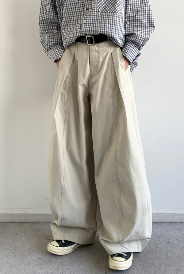 Haru Balloon Pleated Pants