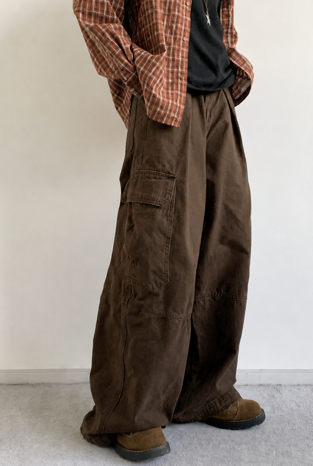 Kuro Cargo Wide-Leg Pants