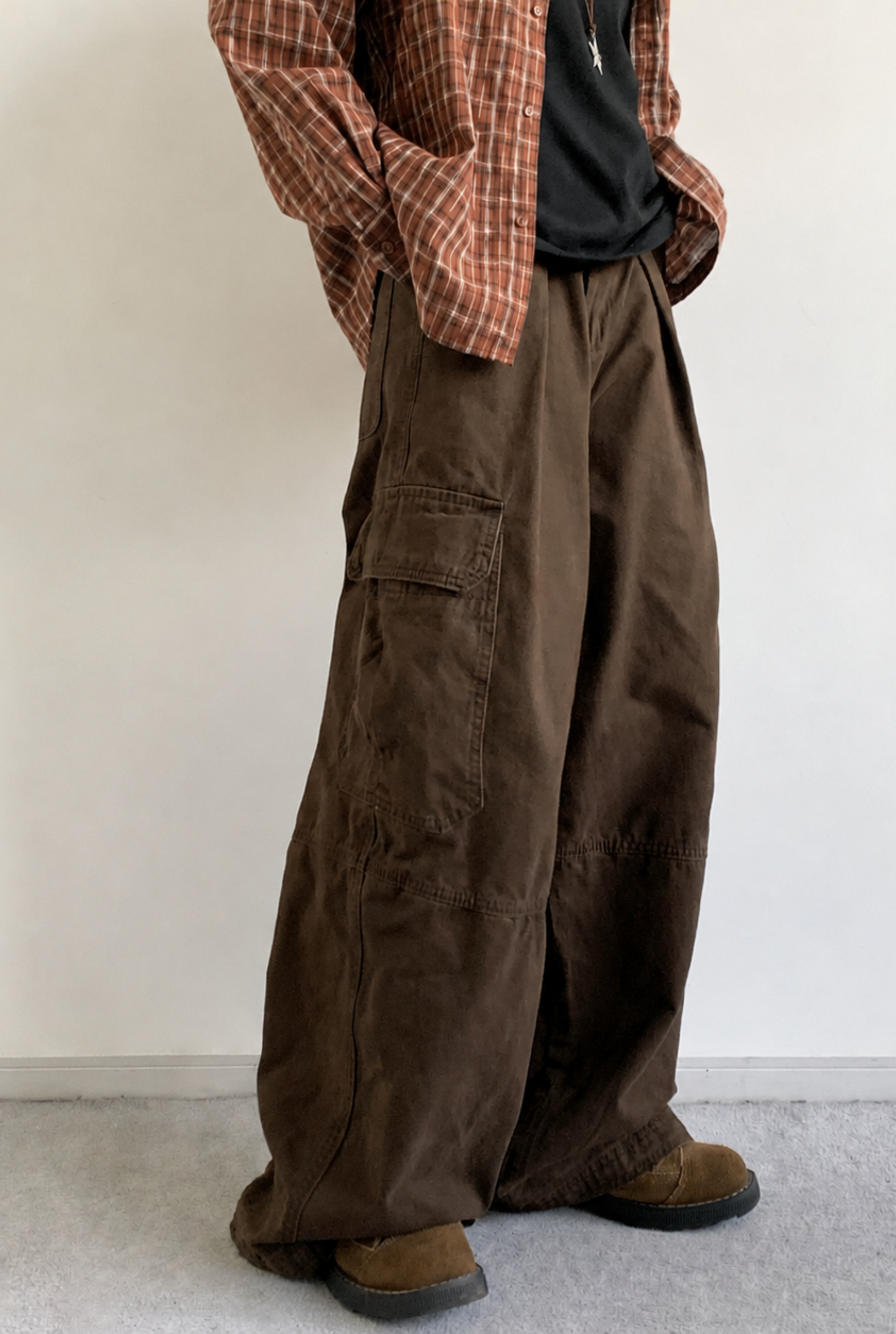 Kuro Cargo Wide-Leg Pants