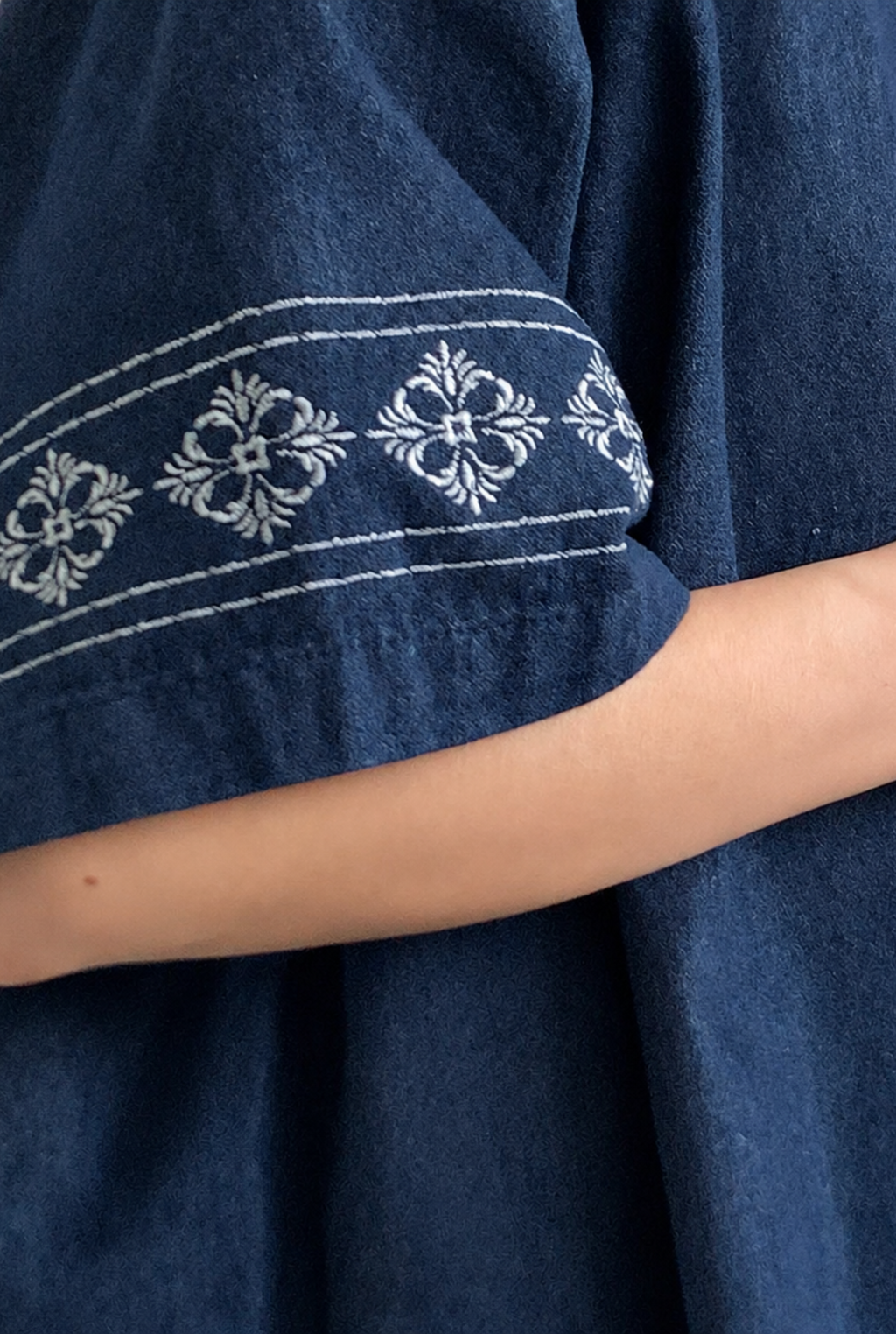 Aomi Embroidered Denim Resort Shirt