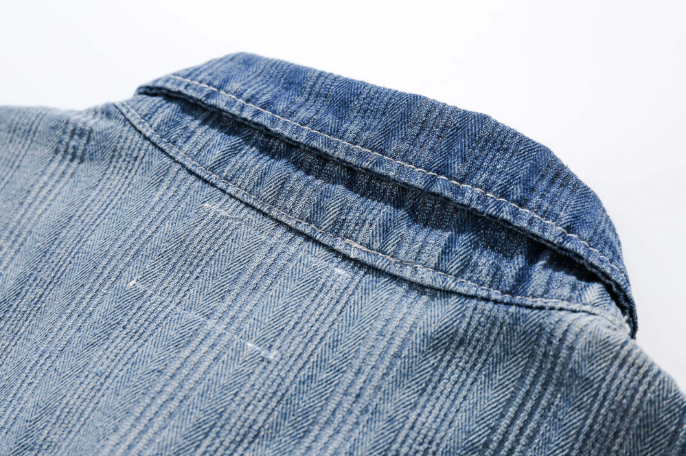 Aozora – Überhemd aus verblasstem Denim